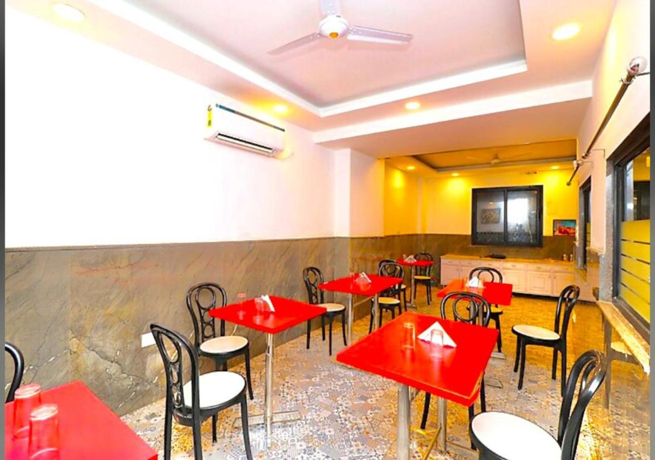 Hotel Galaxy Inn Near Delhi International Airport 新德里 外观 照片